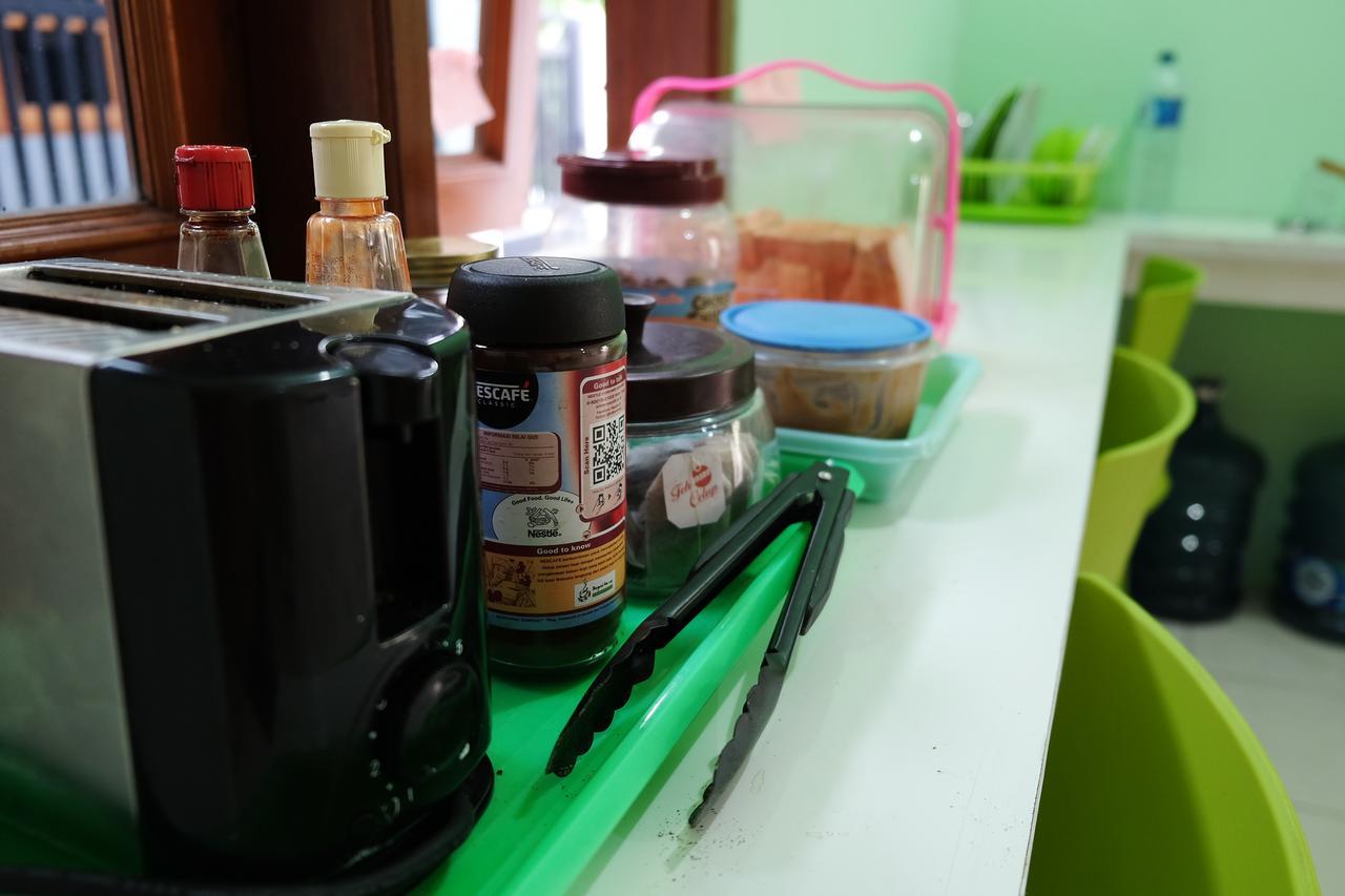 Hoz Bed & Breakfast Yogyakarta Esterno foto